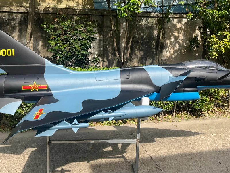 J-10 — 3.7 m photo 11